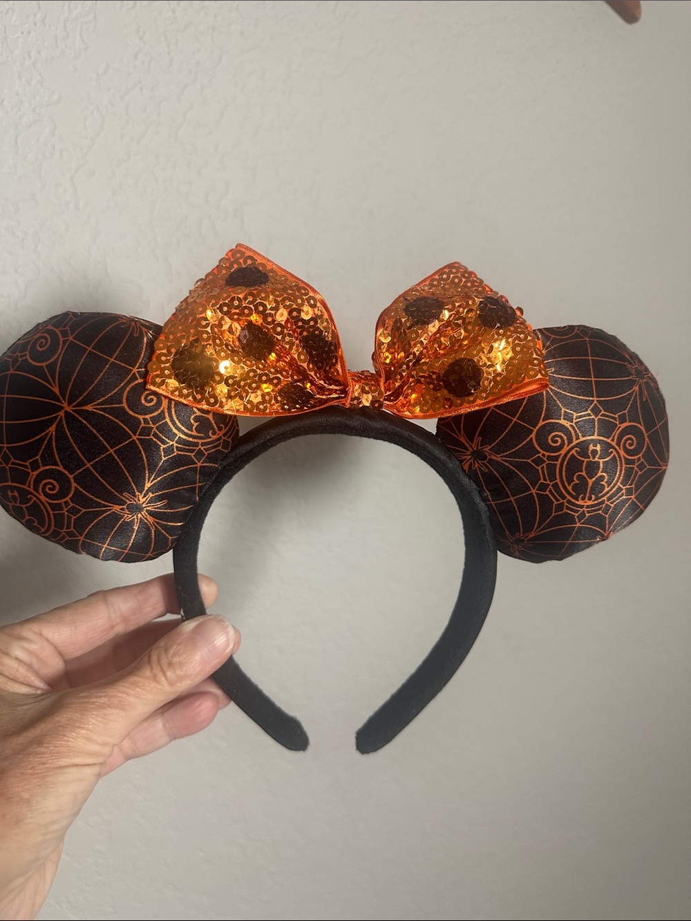 Disney Parks Halloween Black Orange Sequin Bow Mouse Ears Spiderweb MNSSH